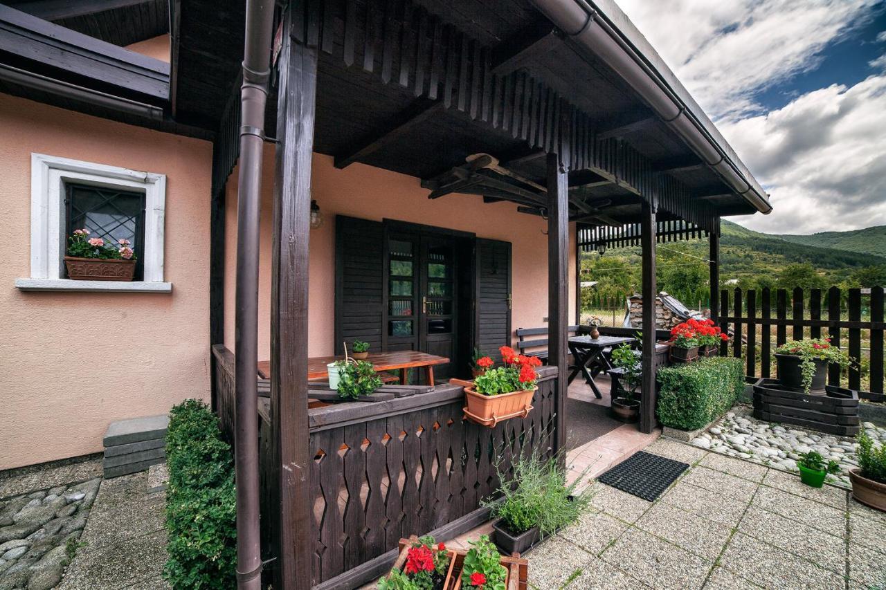 Villa Prazdninovy Dom Eliska*** Rajecka Lesna Exterior foto